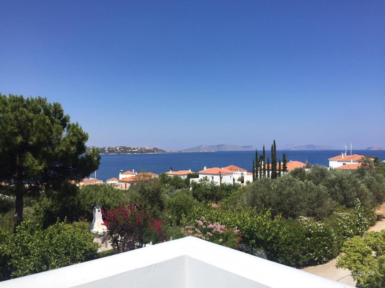 Oltremare Inn Spetses Town ภายนอก รูปภาพ